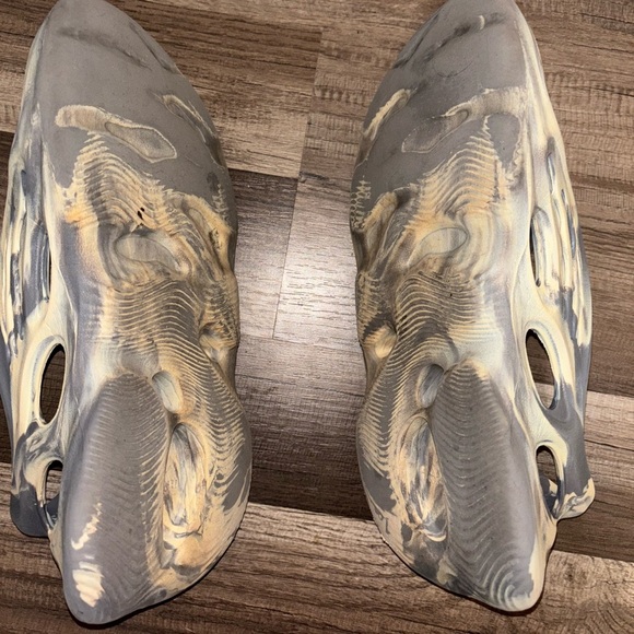 Yeazy Foam Runner MXT - Picture 3 of 5